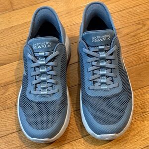 Skechers GOwalk women’s  Blue Mesh Athletic Sneakers 8.5